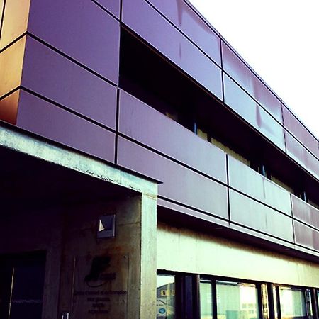 Hotel Jf Accueil & Formation Cholet Esterno foto