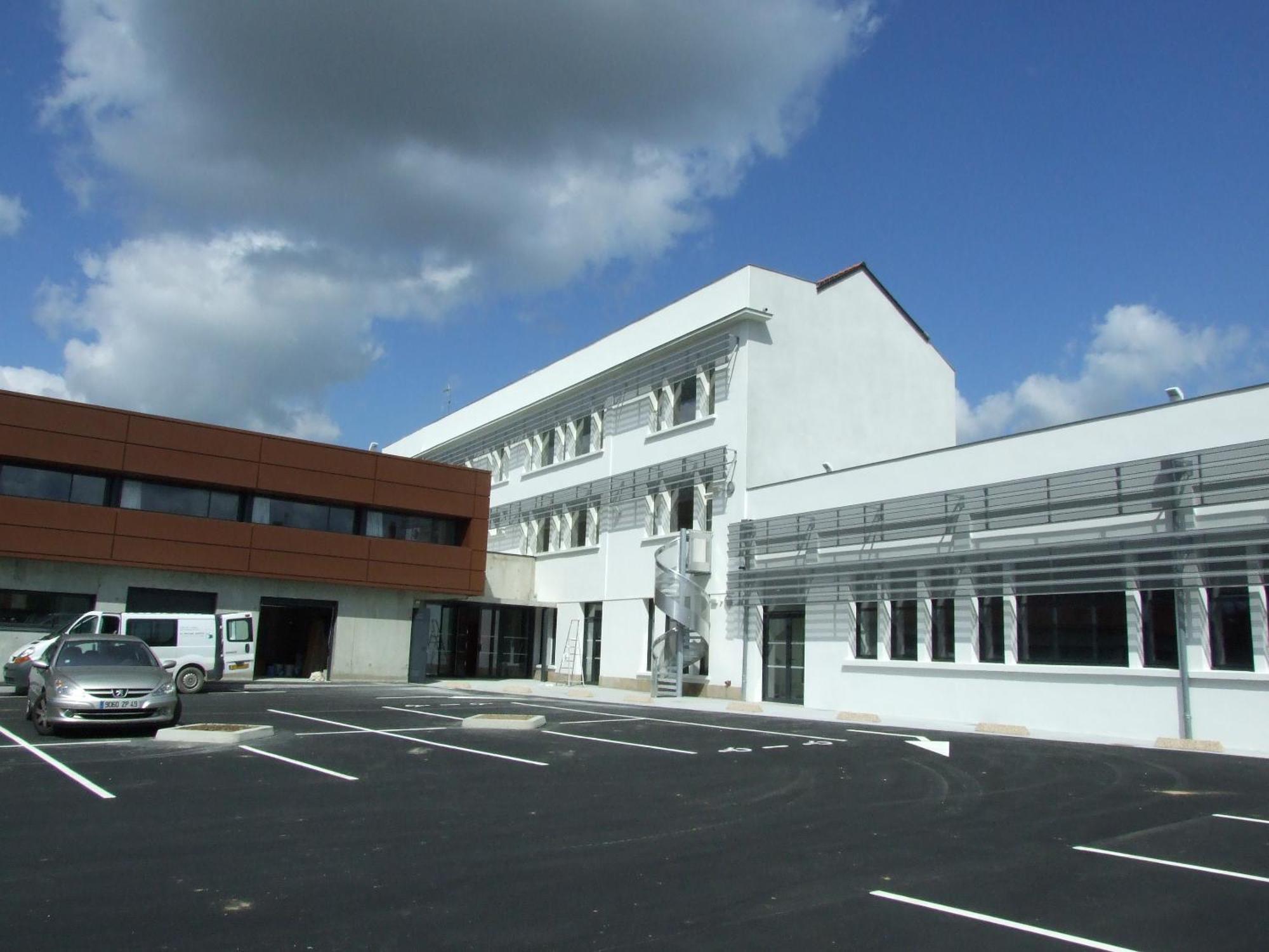 Hotel Jf Accueil & Formation Cholet Esterno foto