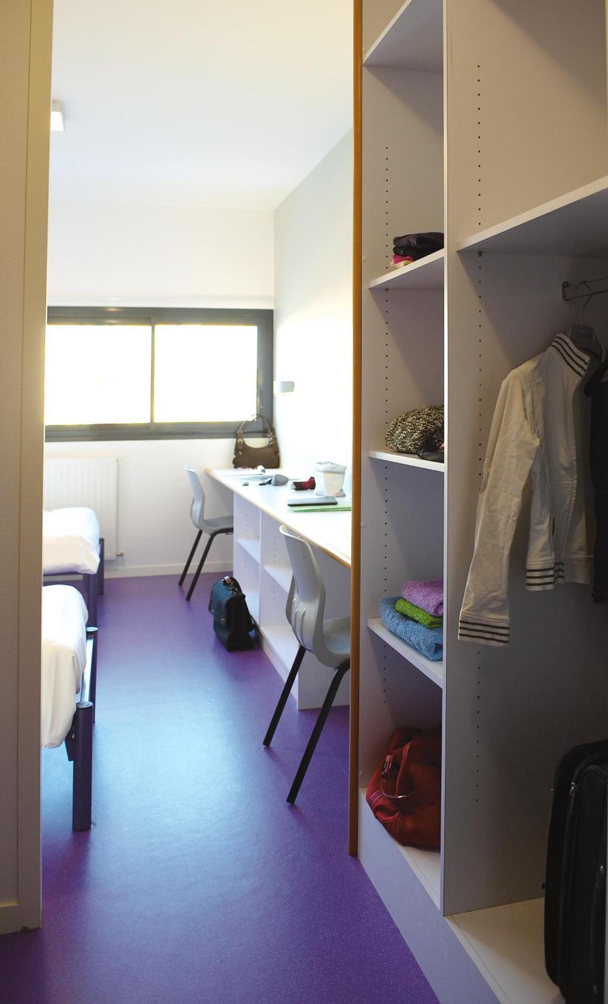 Hotel Jf Accueil & Formation Cholet Esterno foto